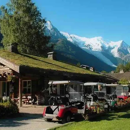 Design Centre 6 Pers Parking Chamonix